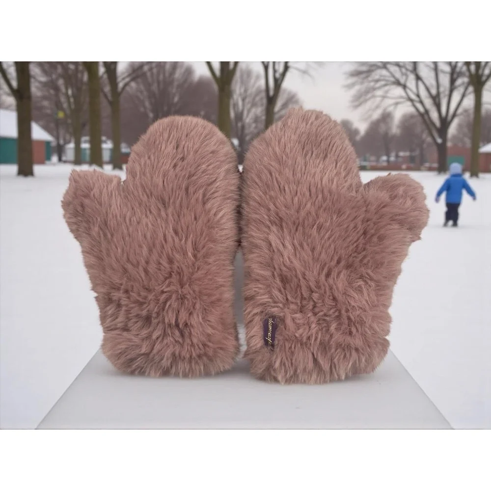 Glamourpuss NY Signature Knitted Faux Fur Pink Mitten Faux Fur Soft Texture Cozy